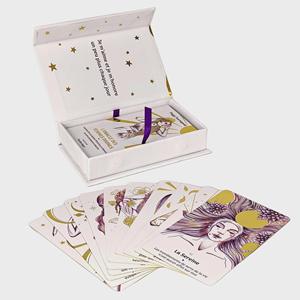 Cartes Oracle Personnalisées de Haute Qualité avec Laminage Mat pour la Croissance Personnelle et la Guérison Psychologique des Femmes - Product Image 1