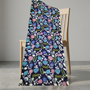Pañuelo Largo Geométrico de Lino Contemporáneo con Estampado Digital para Mujer, Tela Suave Premium, Diseños Atrevidos, Moderno, Duradero para Verano - Product Image 3