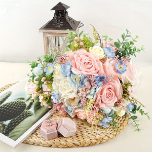 باقة زهور اصطناعية على شكل دمعة للعروس الأكثر مبيعًا بأنماط متعددة باقة زفاف للتصوير الفوتوغرافي مخصصة - Product Image 3