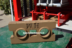 Macchina per mattoni DF4-10 in Bangladesh/terra argilla macchina per fare mattoni in <span class=keywords><strong>Gambia</strong></span>/semplice macchina per mattoni ad incastro - Product Image 5