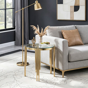 <span class=keywords><strong>Table</strong></span> d'appoint <span class=keywords><strong>de</strong></span> luxe légère en gros, style nordique moderne et simple, pour salon, avec plateau en verre trempé et base en métal, petite <span class=keywords><strong>table</strong></span> basse d'angle - Product Image 4