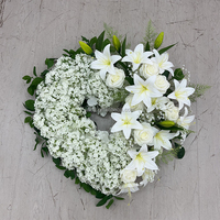 Composition funéraire personnalisée, couronne funéraire circulaire, tribuutes florales, fleurs funéraires en forme de cœur ouvert