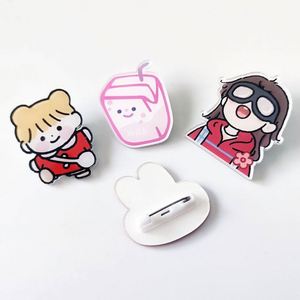 Badge bouton en plastique acrylique personnalisable sans frais de moule, vente en gros - Product Image 1