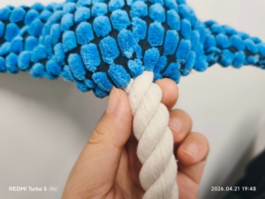 ของเล่นสุนัขรูปปลากระเบนมันต้าเรย์แบบมีเสียง ของเล่นกัดแทะสำหรับลูกสุนัข ของเล่นช่วยดูแลฟันสำหรับสุนัขทุกสายพันธุ์ - Product Image 3