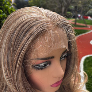 Perruques Sans Colle à Lacet Frontal 13x5 en Cheveux Synthétiques Naturels Frisés Longs Ondulés Kanekalon Futura Vente en Gros Julianna - Product Image 4