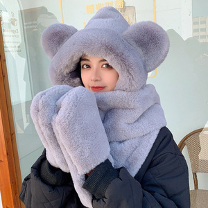 Conjunto de tres piezas de felpa para invierno: bufanda, gorro y guantes de piel de conejo Rex para mujer adulta, elegante para el día a día. - Product Image 3