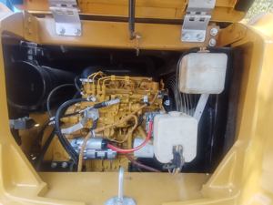 Carter Petite pelle sur chenilles 2016 Modèle 7 T Poids de fonctionnement Moteur et moteur Utilisation polyvalente - Product Image 4