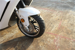 Triciclo eléctrico de <span class=keywords><strong>3</strong></span> ruedas para adultos, cerrado con 2 puertas para discapacitados - Product Image 2