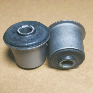 Silentbloc supérieur de suspension SsangYong 44412-08000 en caoutchouc pour bras de commande de châssis automobile - Product Image 3