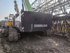 Grue télescopique sur chenilles Zoomlion ZCT300V5 de 30 tonnes d'occasion, camion-grue Zoomlion ZTC300V - Product Image 4