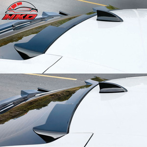 สปอยเลอร์หลังคาทรง IKON สีดำเงา สำหรับ Honda Civic Hatchback ปี 2022-2026 - Product Image 4
