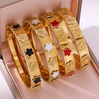 Grosir Pabrik Gelang Bunga Lima Kelopak Anti Air Anti Luntur Bahan Stainless Steel untuk Wanita Lapis Emas 18K Berlian