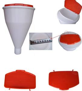 Alimentador seco de cerdo de plástico a precio de fábrica con bandeja de acero inoxidable y <span class=keywords><strong>tolva</strong></span> de plástico Kit de control de alimentador completo Alimentador de cerdo - Product Image 6