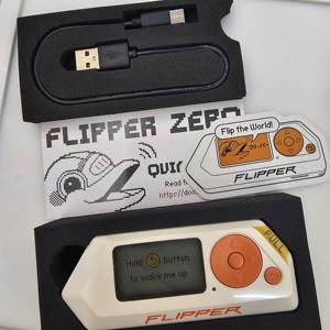 Original New Flipper Zero xách tay điện tử Pet Dolphin là một mã nguồn mở công cụ đa chức năng cho lập trình đam mê - Product Image 6
