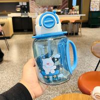 Botol Minum Olahraga PC Kapasitas Besar dengan Pembuka Tutup Satu Sentuhan, Sedotan, Tali Angkat, Portabel untuk Kebugaran Luar Ruangan dan Penggunaan Pelajar