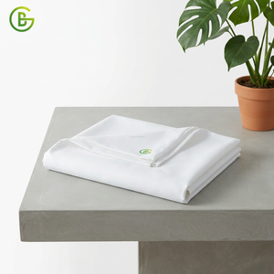 Tissu de Thobe de style Moyen-Orient, supérieur, lisse, certifié BCI ISO 9001, respirant, à séchage rapide, pour climat désertique - Product Image 1