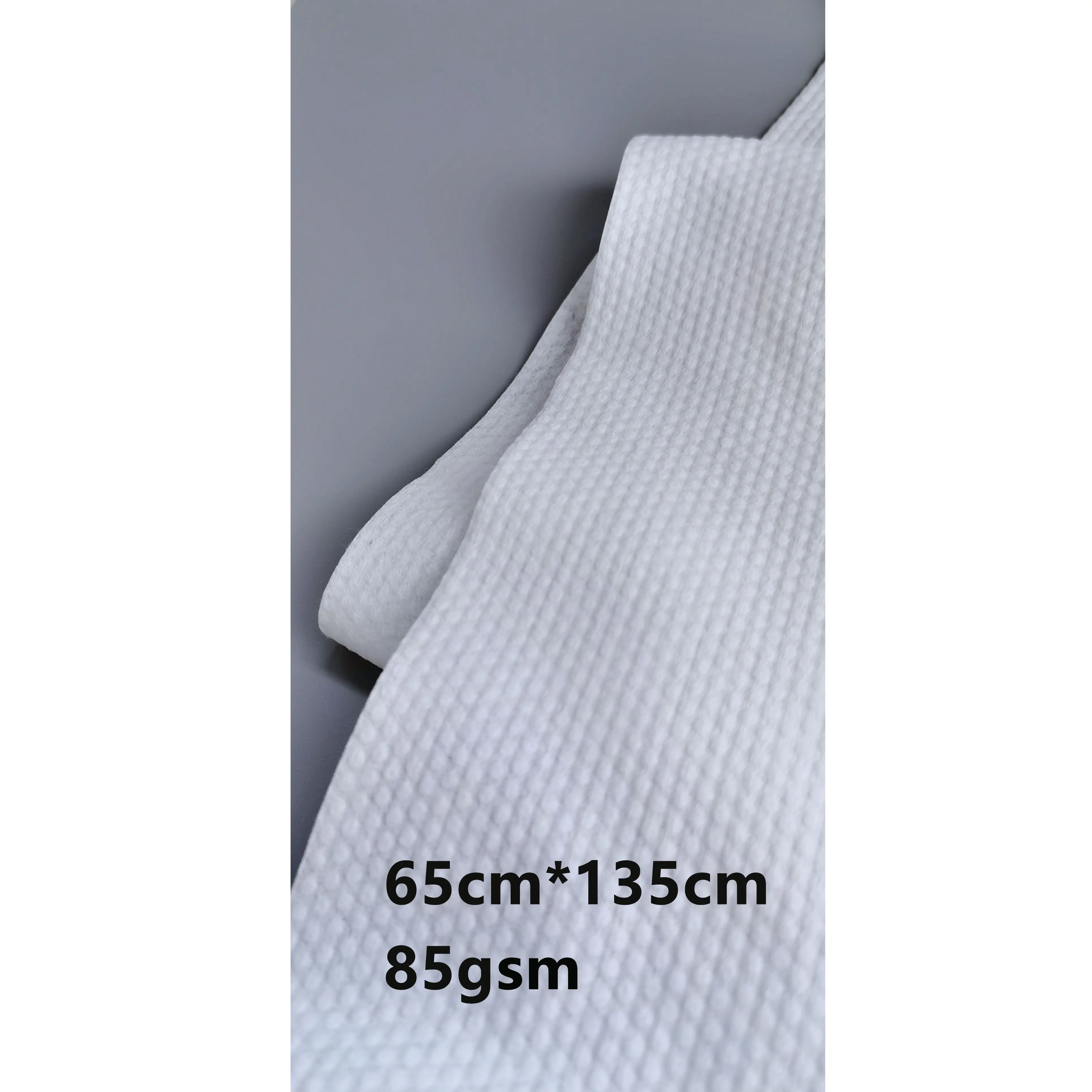 100個65cm * 135cm 85 GSM超吸収衛生タオル、使い捨てタオル、使い捨てバスタオル