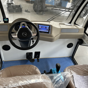 Autobús turístico cerrado de 11 asientos con luces de contorno de alta gama diseñadas a medida - Product Image 4