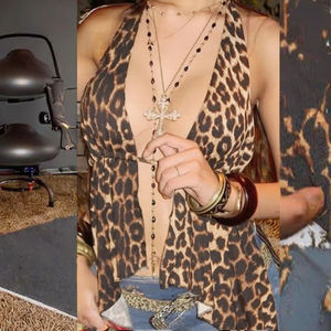 Nuova Canotta Estiva AINI da Donna, Traspirante ed Ecologica, in Raso con Stampa Leopardata, Scollo a V e Schiena Scoperta, Lunghezza Regolare - Product Image 3