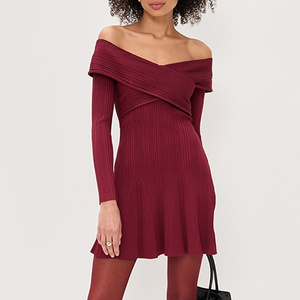 Nuovo Elegante <span class=keywords><strong>Abito</strong></span> Mini da Donna <span class=keywords><strong>Bordeaux</strong></span> con Spalle Scoperte - Vestito Aderente <span class=keywords><strong>in</strong></span> Viscosa a Costine alla Moda - Product Image 4