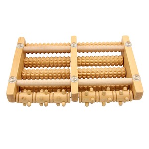 Direktverkauf ab Werk Natürlicher Holz-Fußmassageroller Fußtherapie-Schleifroller Fußpunkt-Massagegerät - Product Image 4