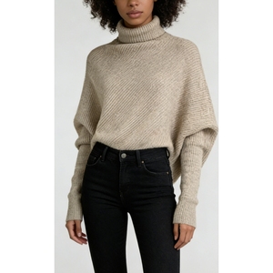 เสื้อสเวตเตอร์คอสูงทรงหลวมแบบถักลายไม่สมมาตรสำหรับผู้หญิงรุ่นใหม่ล่าสุด - Product Image 2