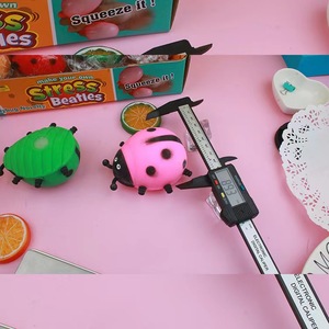 Juguete Sensorial Antiestrés de Polvo con Forma de Mariquita, Juguete Sensorial para Niños con Autismo y Adultos, Juguete Antiestrés - Product Image 2