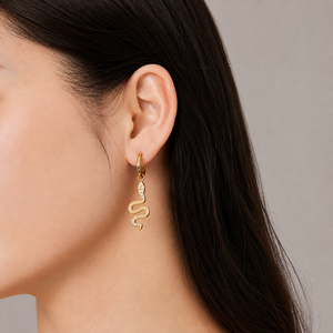 Pendientes colgantes de serpiente de circonita, de acero inoxidable chapado al vacío en oro de 14K, joyería colgante de serpiente curvada - Product Image 5