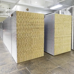 Panneaux sandwich métalliques modernes pour revêtement mural extérieur, toiture, façade, résistants au feu, résistants à l'eau, <span class=keywords><strong>isolation</strong></span> extérieure - Product Image 1