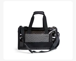 New Arrivals Breathable Dog Pet Carrier Portable Folding Pet Carrier Car Travel Pet Bag