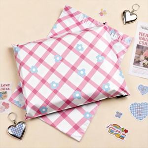 أكياس بريدية بولي مخصصة ذاتية اللصق باللون الوردي مع طباعة زهور لتغليف الهدايا والملابس وشحن البضائع - Product Image 2