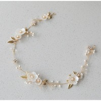 Nouveau serre-tête en perles de coquillage, feuilles d'or, fleurs blanches, vigne pour cheveux, coiffe de mariée, bijoux de mariage, accessoire esthétique en cristal perlé