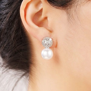 Boucles d'oreilles clous géométriques rondes pour femmes, design princesse perlé, accessoires d'oreille pour robe de soirée - Product Image 2