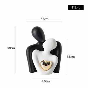 Amante di ceramica che abbraccia Mini coppia statua Tv Stand decorazione figurina scultura soprammobili per la casa decorazione camera da letto - Product Image 2