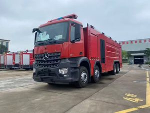 Nouveau <span class=keywords><strong>camion</strong></span>-citerne diesel de <span class=keywords><strong>pompier</strong></span> 8x4 pour les services municipaux de lutte contre les incendies mondiaux - Product Image 2