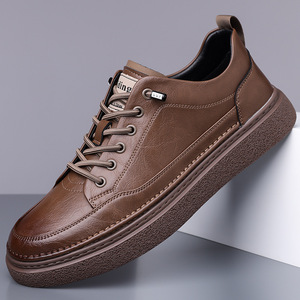 Chaussures décontractées en cuir pour hommes, talon bas, semelle en caoutchouc, amorties, pour le bureau et les affaires, avec détails de couture, fabriquées à Wenzhou - Product Image 1