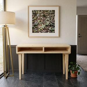 Una elegante mesa consola con cajones es la elección perfecta para cualquier habitación, combinando funcionalidad con una elegante solución de almacenamiento. - Product Image 3