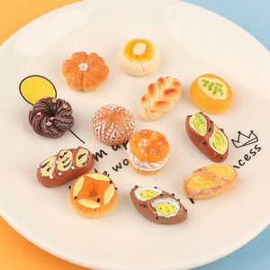 Vente chaude manger et jouer Simulation Mini pain Dessert bricolage étui de téléphone portable épingle à cheveux accessoires acrylique charme Promotion - Product Image 1