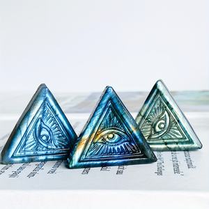 Pierre de Labradorite Polie Naturelle de Haute Qualité en Gros, Pyramide Contre le Mauvais Œil pour la Décoration Intérieure et le Feng Shui - Product Image 2