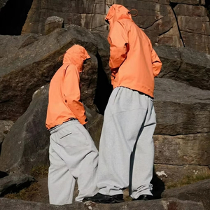 Giacca Tecnica Arancione <span class=keywords><strong>da</strong></span> Uomo ODM con Collo Alto, Cappuccio Strutturato, Chiusura con Zip e Coulisse, Impermeabile e Antivento per Attività all'Aperto - Product Image 3