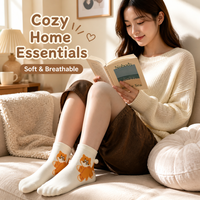 Chaussettes fantaisie en coton pour femmes, motif chat 3D avec pompons, 5 paires, idéales pour l'hiver, pour les amoureux des chats