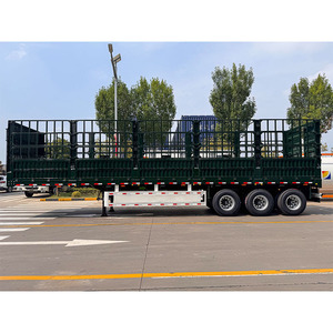 Semi-remorque à ridelles pour bétail personnalisée 50T 60T à 3 essieux, 12,5m 13m, avec clôture haute pour le transport de bovins - Product Image 1