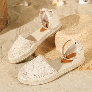 Sandales à <span class=keywords><strong>semelle</strong></span> en <span class=keywords><strong>corde</strong></span> de chanvre pour femmes 2024 nouvelles sandales creuses Baotou polyvalentes confortables sandales de pêcheur pour vêtements d'extérieur - Product Image 3