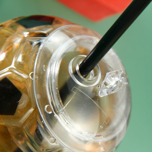 Gobelet en plastique DAMAI motif football, 500 ml, avec paille, pour fêtes et événements, vente en gros, personnalisable - Product Image 6