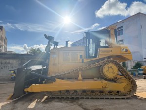 Bulldozer CAT D9R Usado de Gran Potencia, Equipo Pesado Duradero para Grandes Proyectos de Minería en Sitio Abierto - Product Image 3