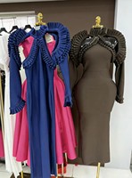 Fabrik-Großhandel Frühling Sommer Midi-Kleid Damen Langarm Mode Ausgeschnitten Kaffee Blau Sexy Figurbetont Rüschen Partykleid