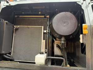 Excavadora de Orugas VOLVO EC380 Usada de 38 Toneladas, Modelo 2024, Capacidad de la Cuchara de 1.9 m, Piezas Originales, Excelente Estado, Alto Rendimiento - Product Image 6