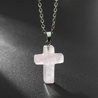 Collier pendentif en acier inoxydable plaqué or style religieux en forme de croix pierre artificielle cristal de quartz avec chaîne à maillons