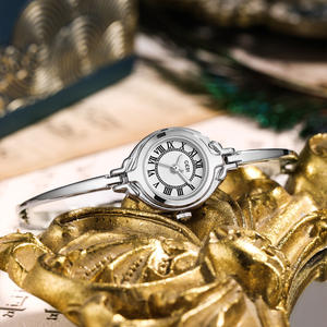 นาฬิกาข้อมือผู้หญิงแบบบางเฉียบ ดีไซน์มินิมอล สไตล์วินเทจ ใช้กลไกควอตซ์ - Product Image 1