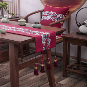 맞춤형 모던 크리스마스 레드 & 블루 컬러풀 럭셔리 홈 프린트 방수 친환경 테이블 러너 스트라이프 로고 포함 - Product Image 6